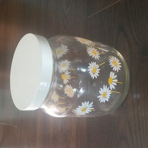 Brockway glass company 1990s jar with white and yellow daisies, plastic lid.